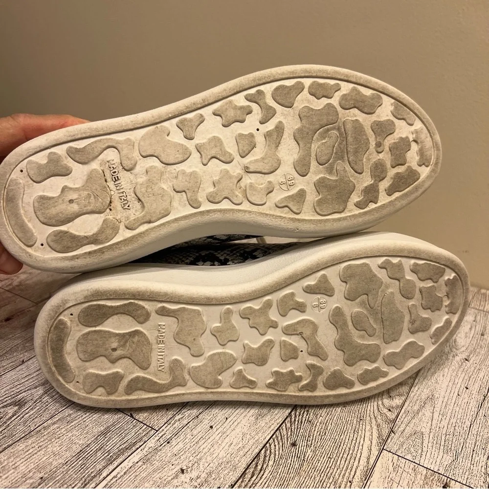 TOPSHOP Cuba Snake skin pattern Platform Shoes faux leather 8.5M Black White